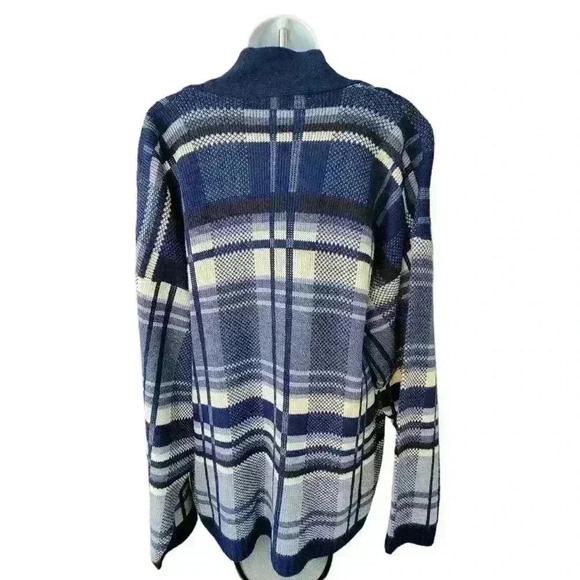 J.J. Browne Cardigan Sweater / Oversized, Blue Plaid/ Large Buttons / Size M - Picture 3 of 7